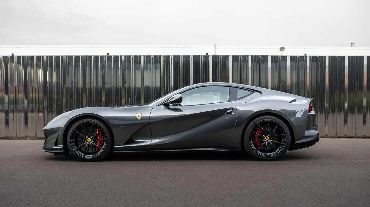 Photo 1 : Ferrari 812 2019 Essence