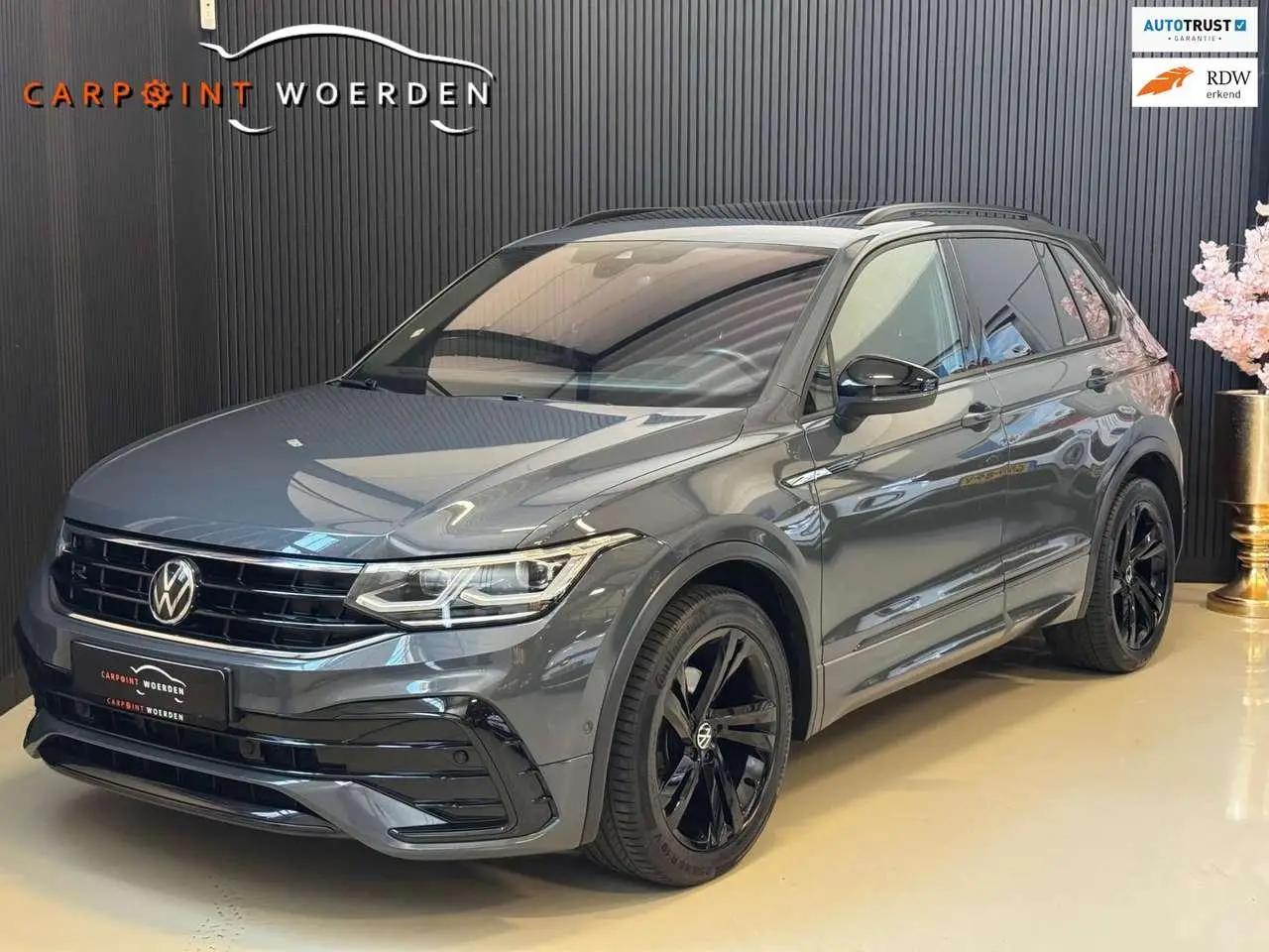 Photo 1 : Volkswagen Tiguan 2020 Essence