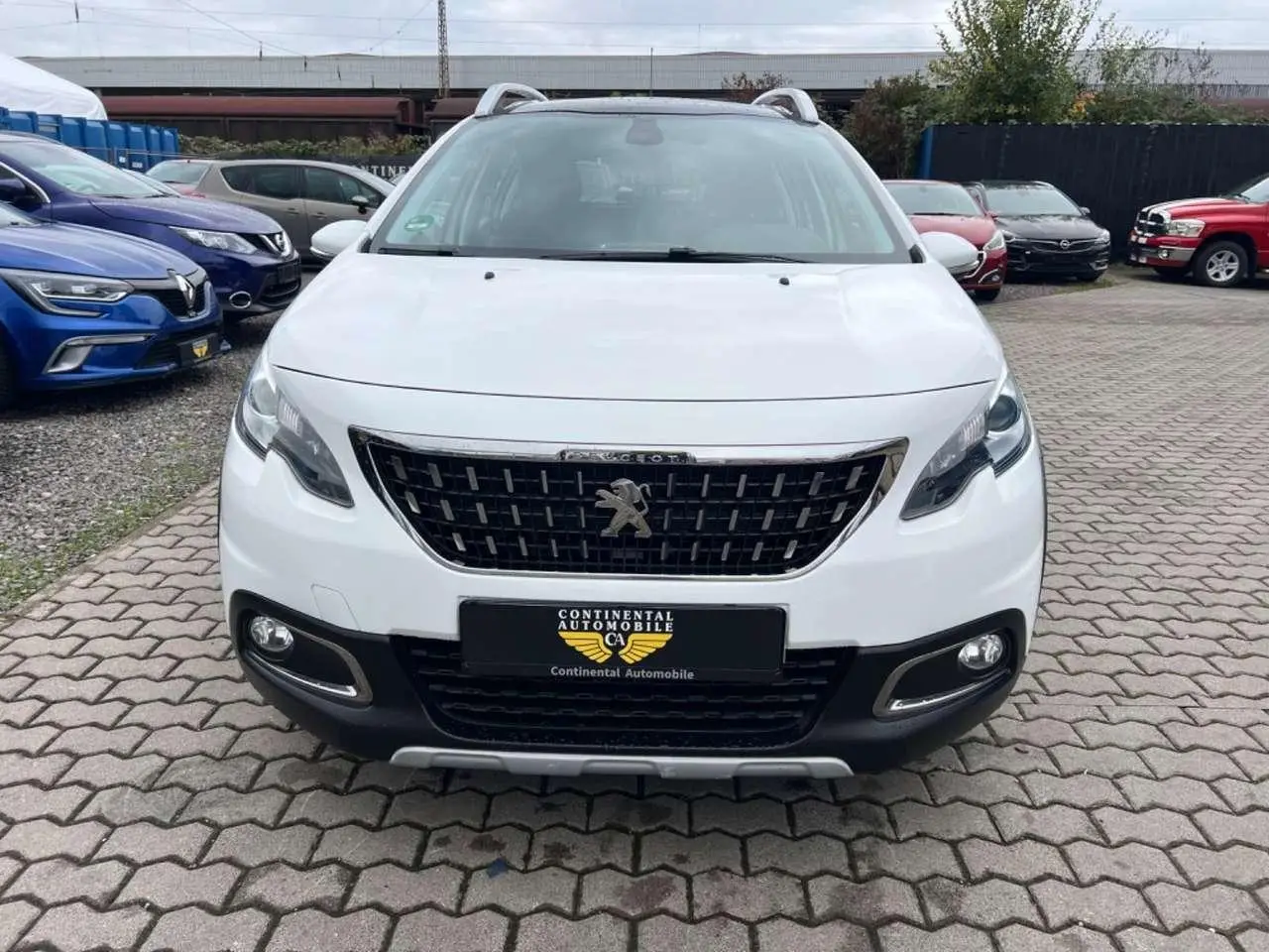 Photo 1 : Peugeot 2008 2016 Petrol