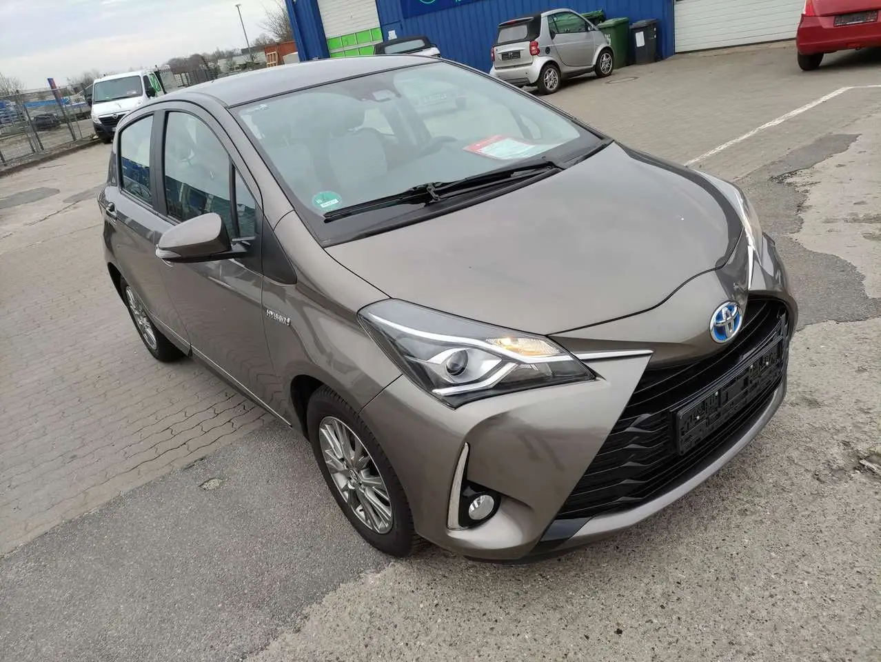 Photo 1 : Toyota Yaris 2017 Hybrid