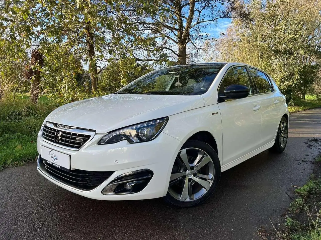 Photo 1 : Peugeot 308 2017 Essence