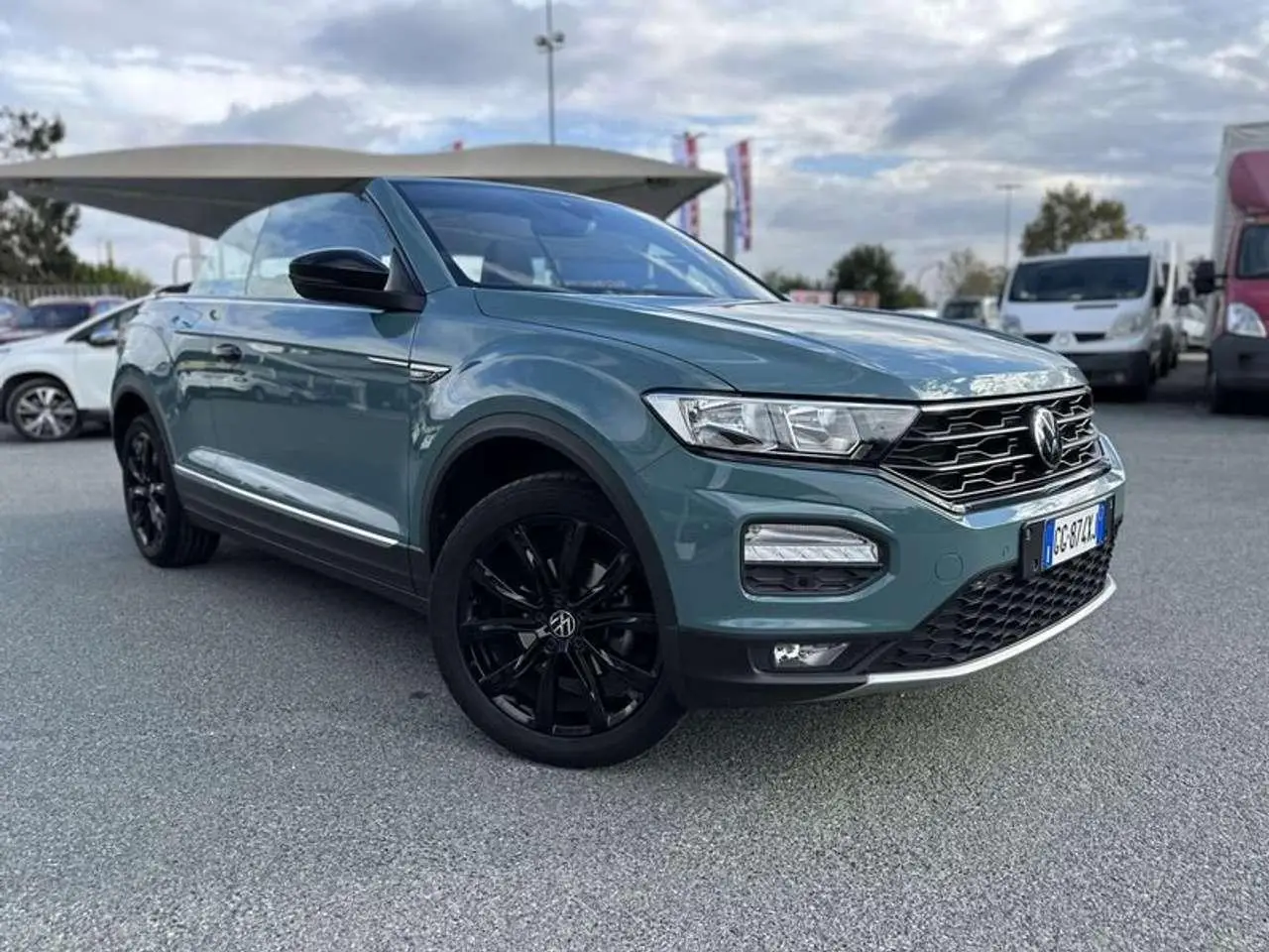 Photo 1 : Volkswagen T-roc 2021 Essence