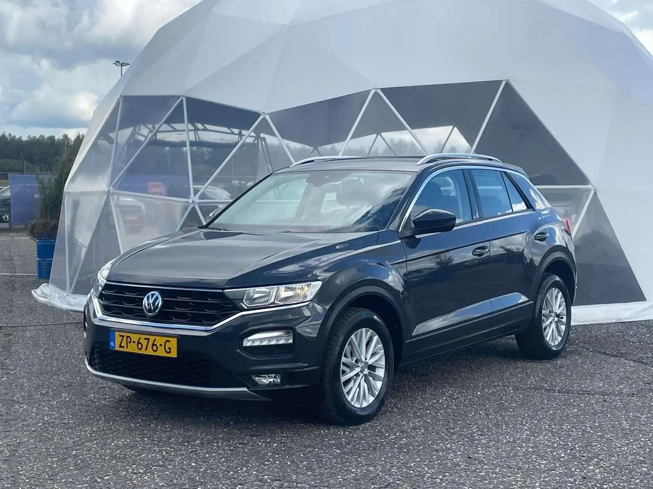 Photo 1 : Volkswagen T-roc 2019 Essence