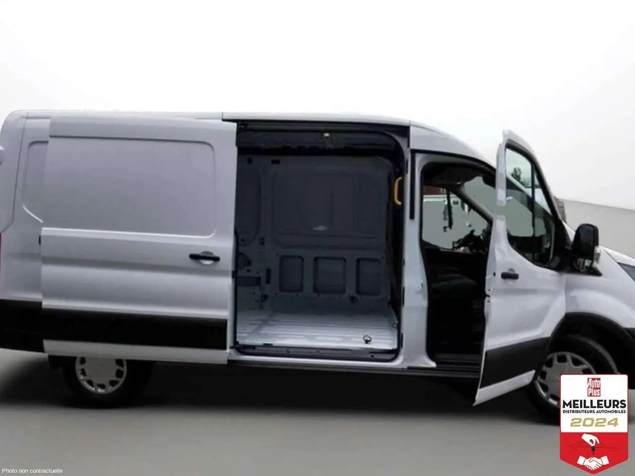 Photo 1 : Ford Transit 2024 Diesel