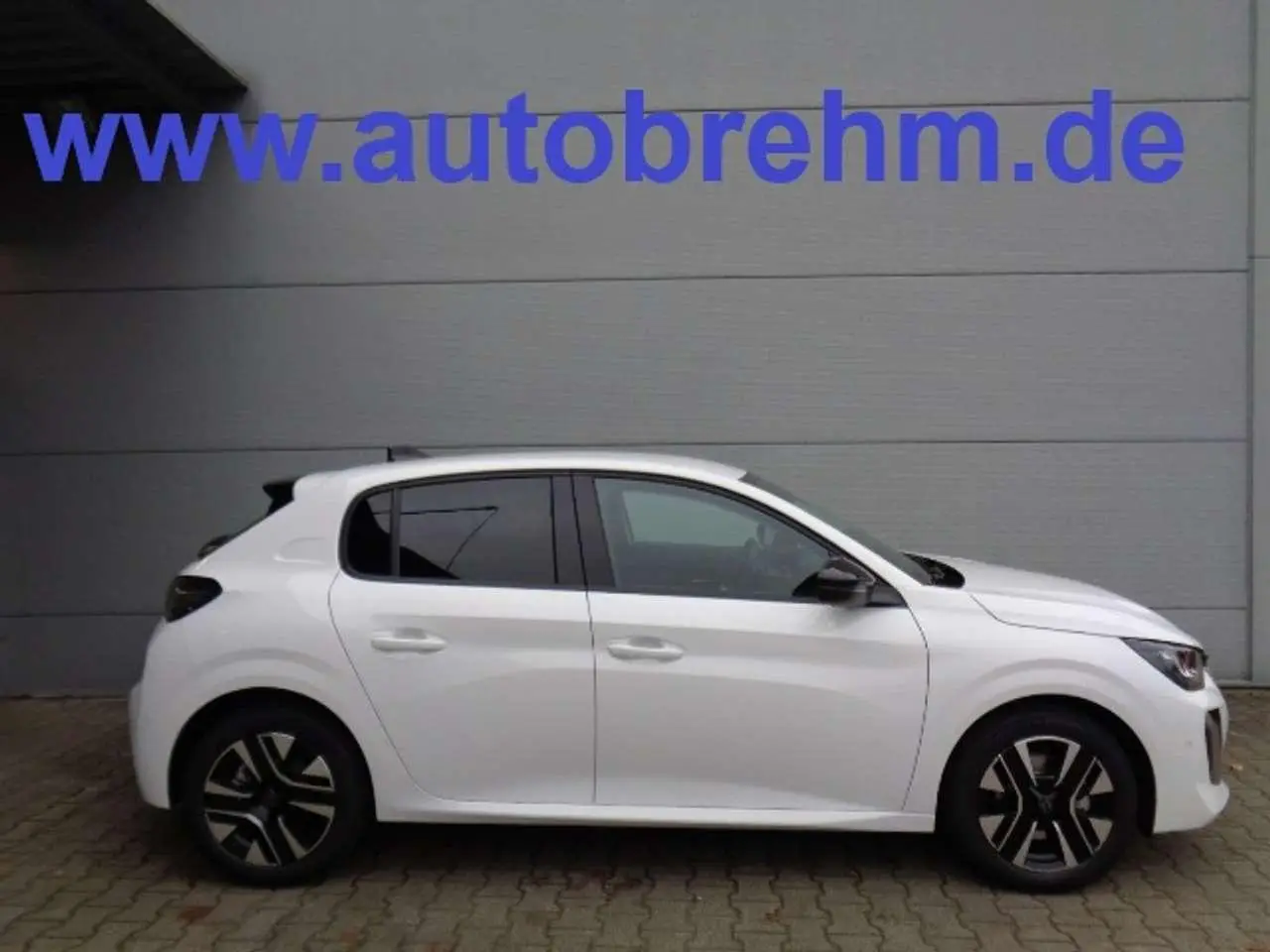 Photo 1 : Peugeot 208 2024 Petrol