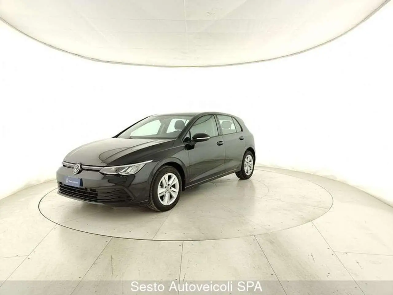 Photo 1 : Volkswagen Golf 2023 Hybride