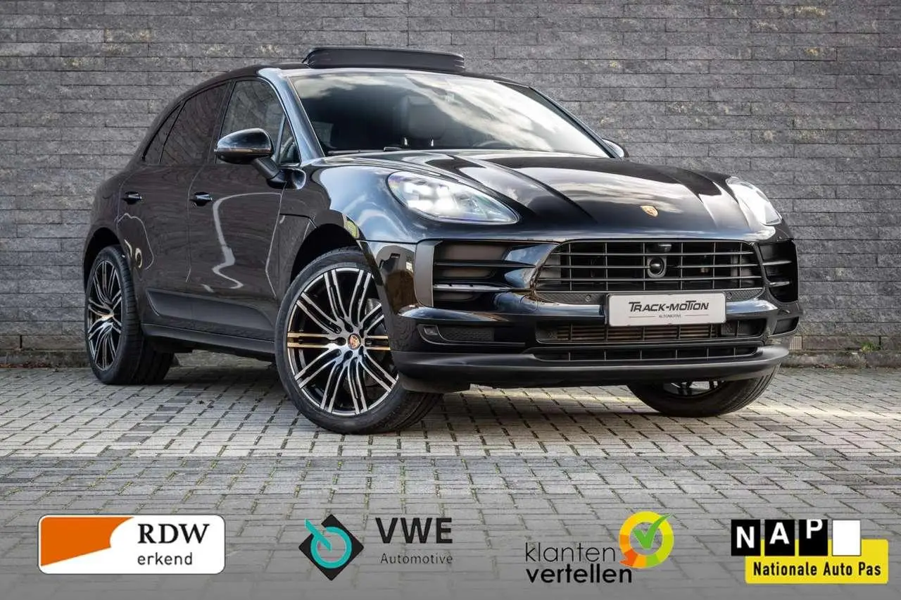 Photo 1 : Porsche Macan 2020 Essence