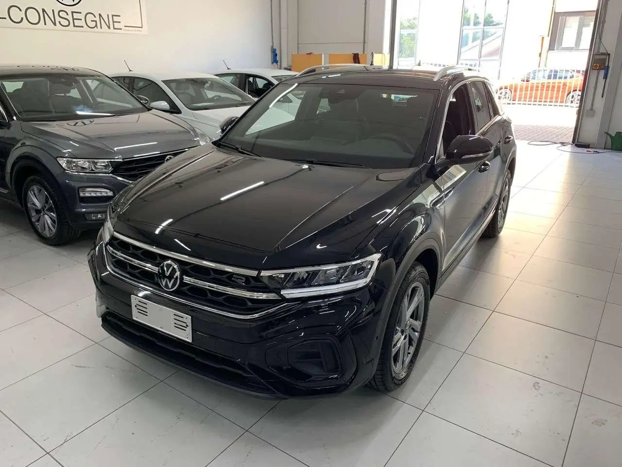 Photo 1 : Volkswagen T-roc 2024 Petrol