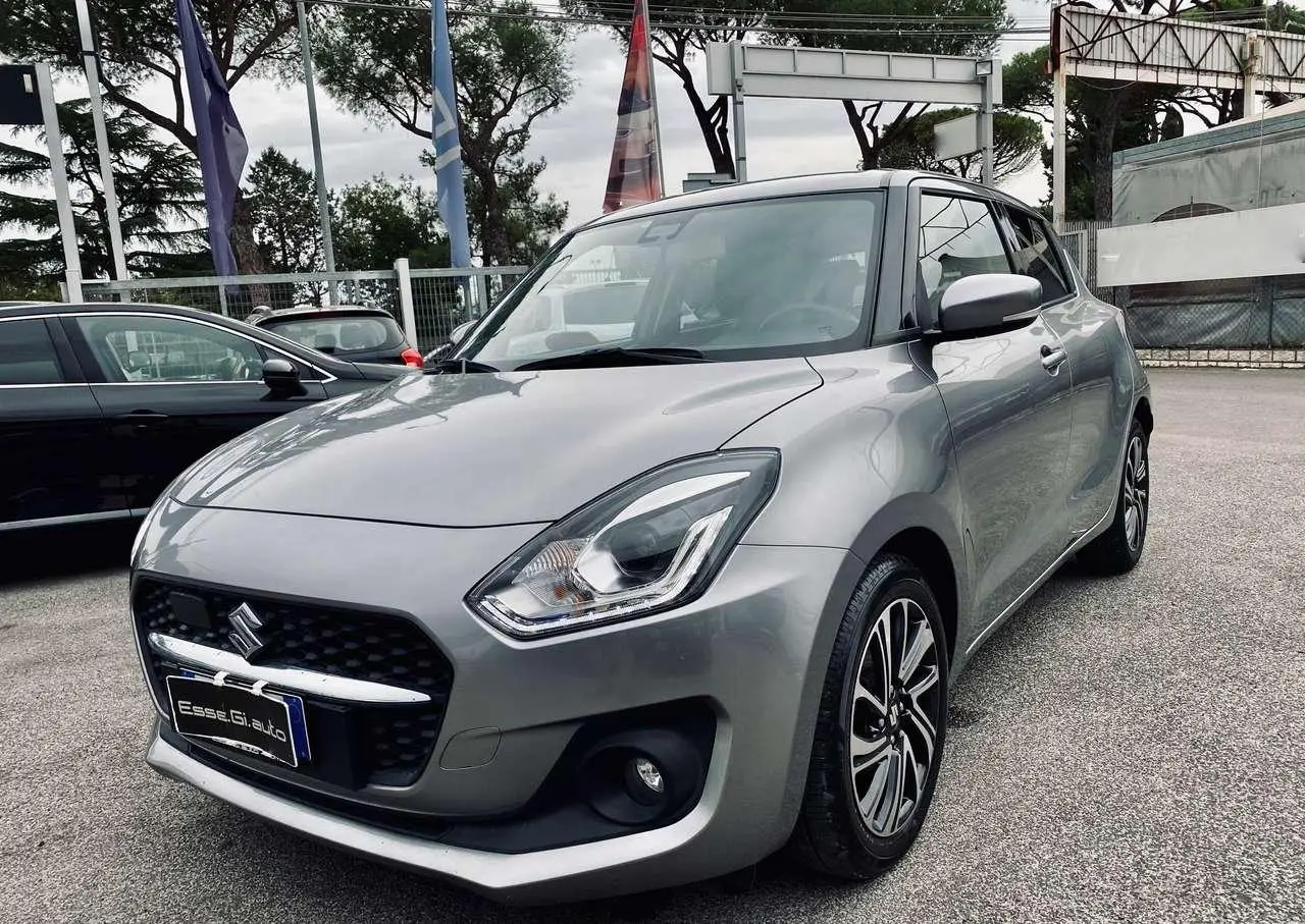 Photo 1 : Suzuki Swift 2021 Hybrid