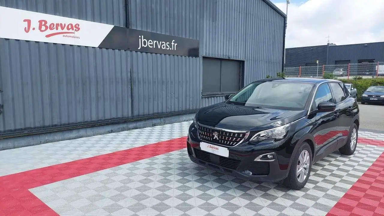 Photo 1 : Peugeot 3008 2019 Petrol