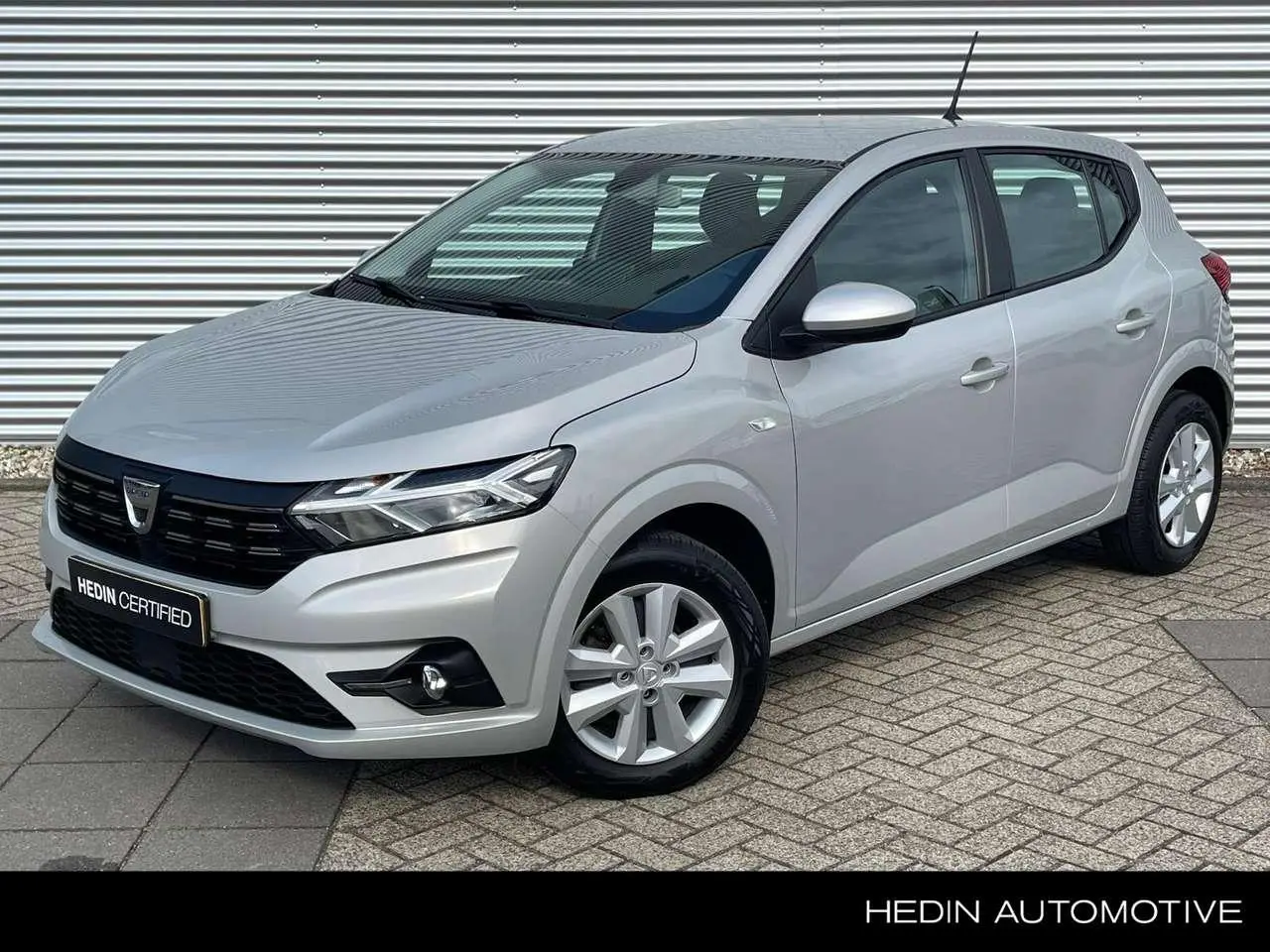 Photo 1 : Dacia Sandero 2021 Petrol