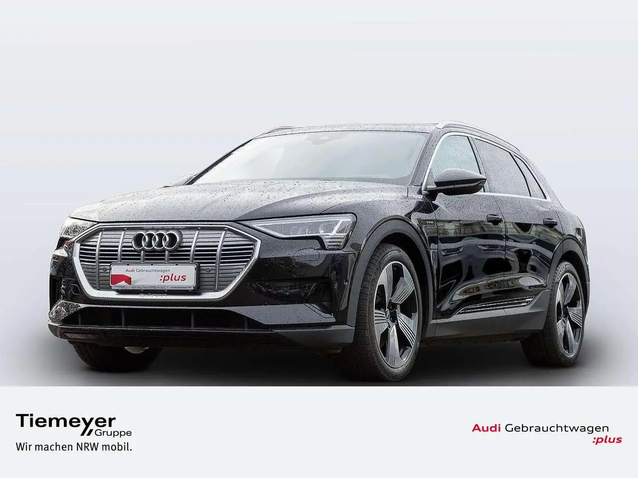 Photo 1 : Audi E-tron 2021 Électrique