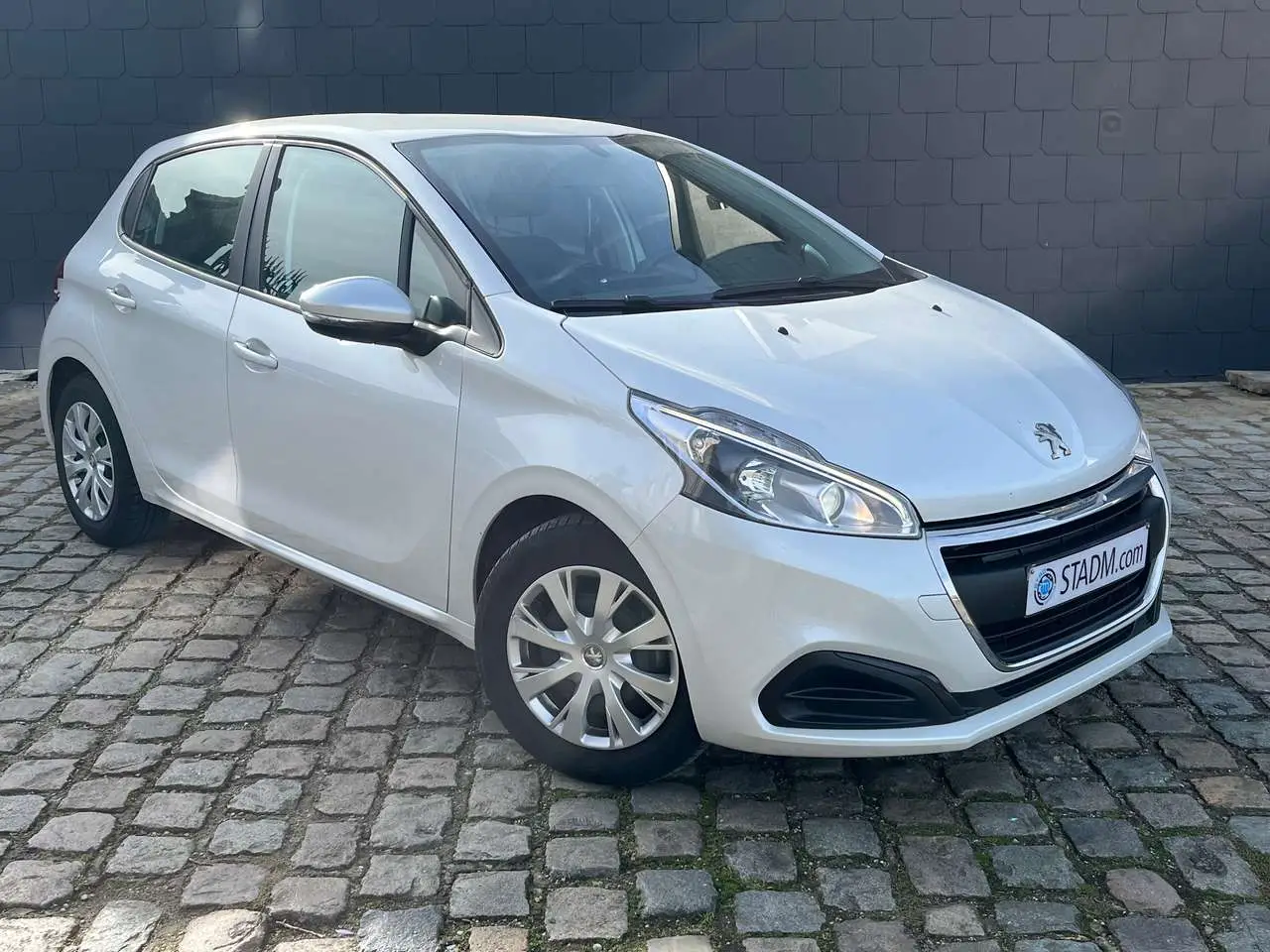 Photo 1 : Peugeot 208 2016 Diesel