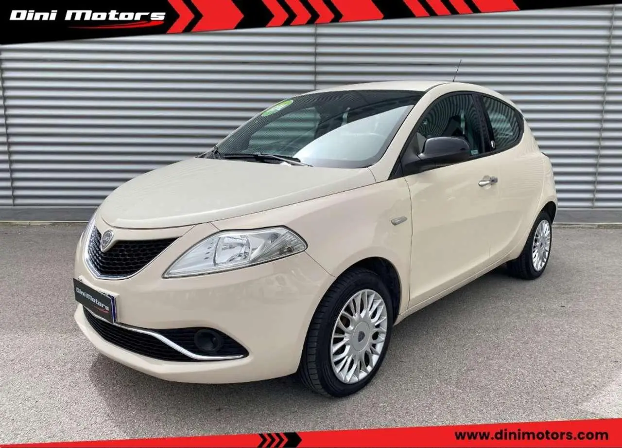 Photo 1 : Lancia Ypsilon 2017 LPG