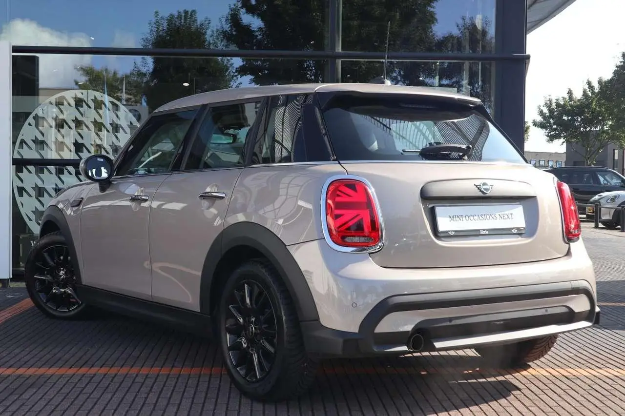 Photo 1 : Mini One 2022 Petrol