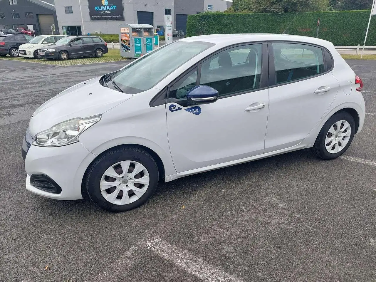 Photo 1 : Peugeot 208 2016 Petrol