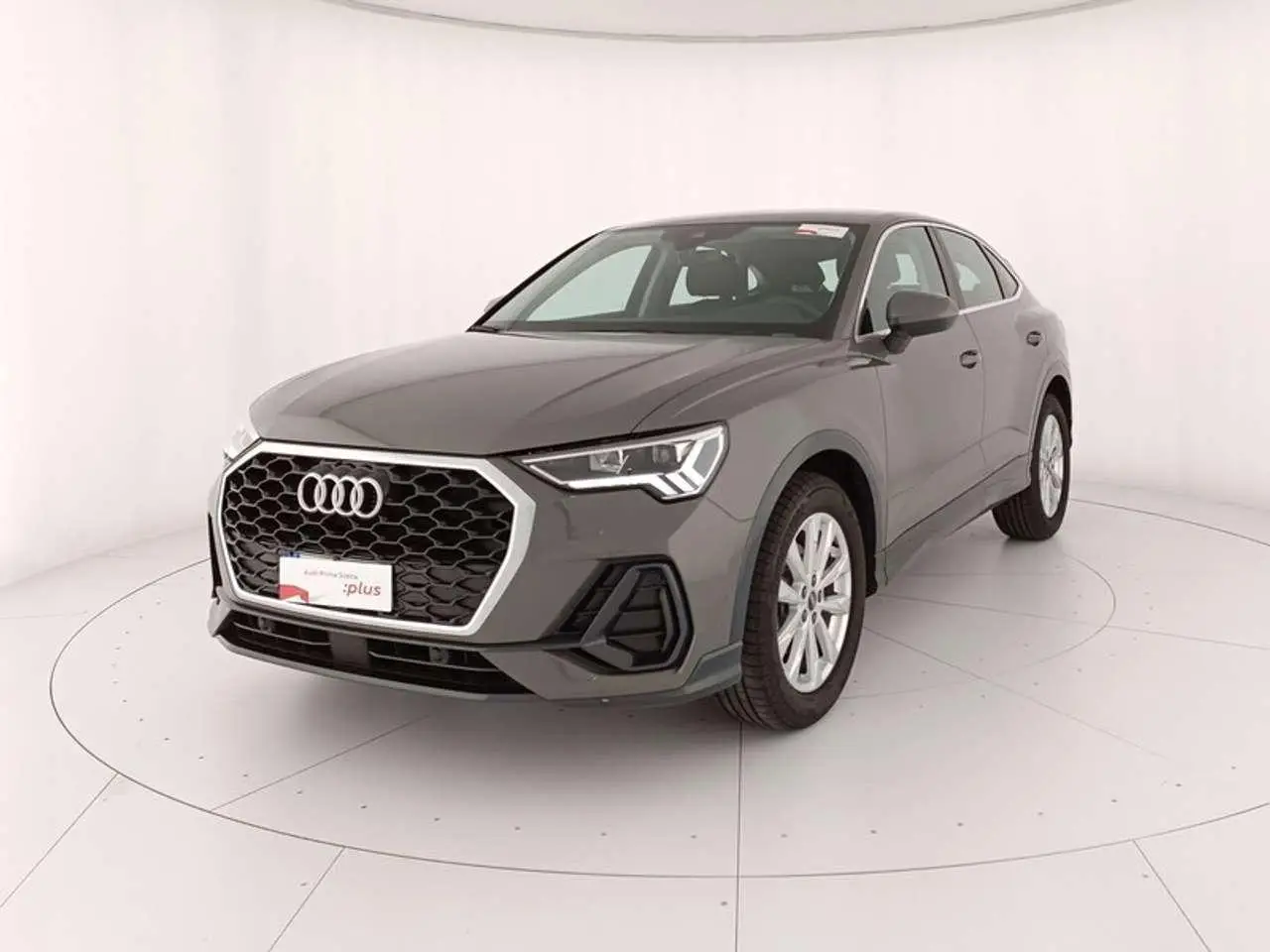 Photo 1 : Audi Q3 2023 Diesel