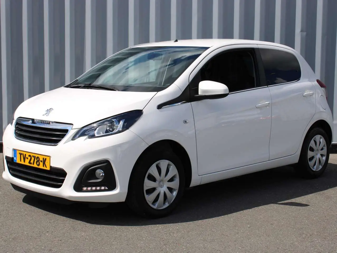 Photo 1 : Peugeot 108 2018 Petrol