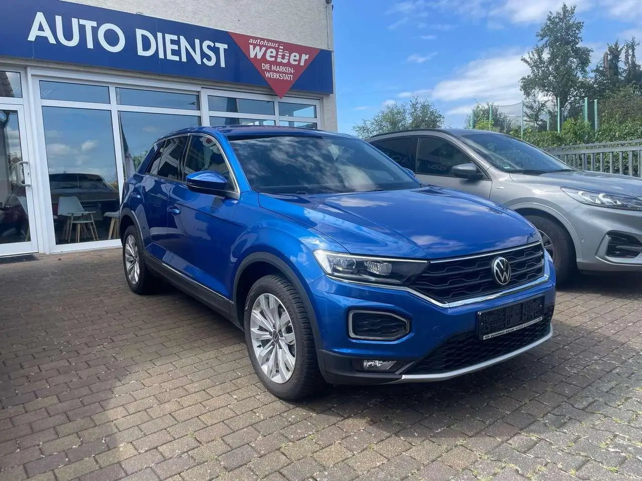 Photo 1 : Volkswagen T-roc 2021 Essence