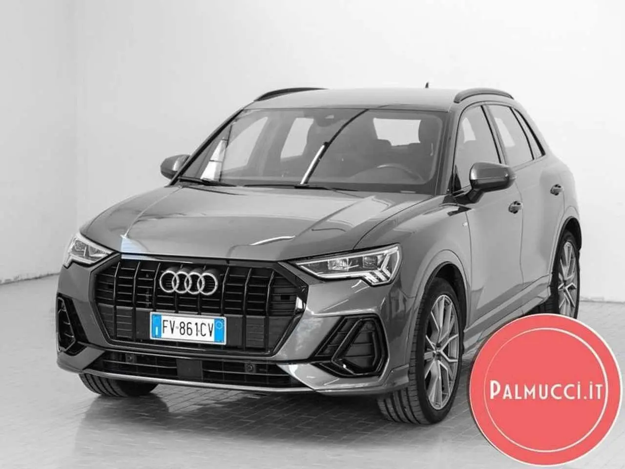 Photo 1 : Audi Q3 2019 Petrol