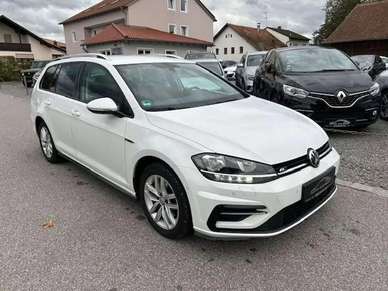 Photo 1 : Volkswagen Golf 2019 Petrol