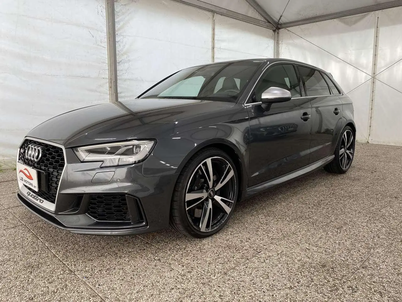 Photo 1 : Audi Rs3 2019 Essence