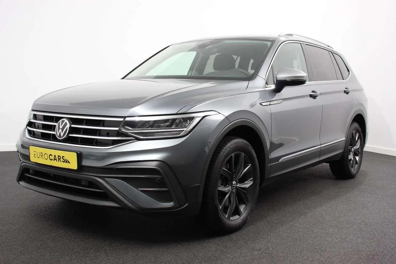 Photo 1 : Volkswagen Tiguan 2022 Essence