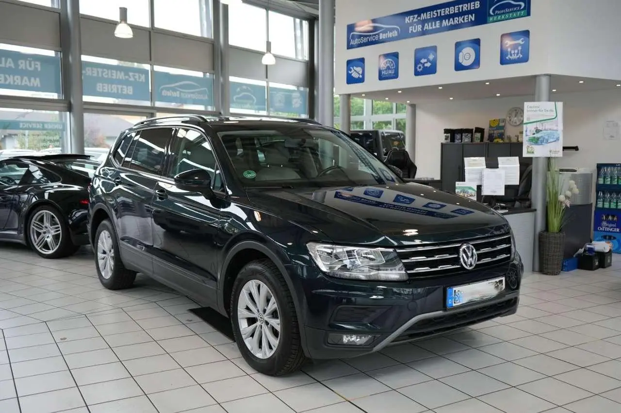 Photo 1 : Volkswagen Tiguan 2018 Essence