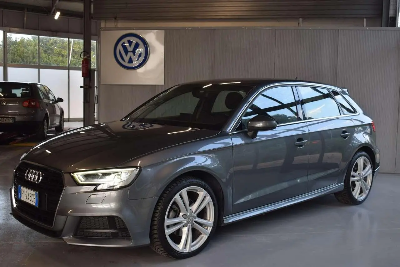 Photo 1 : Audi A3 2019 Autres