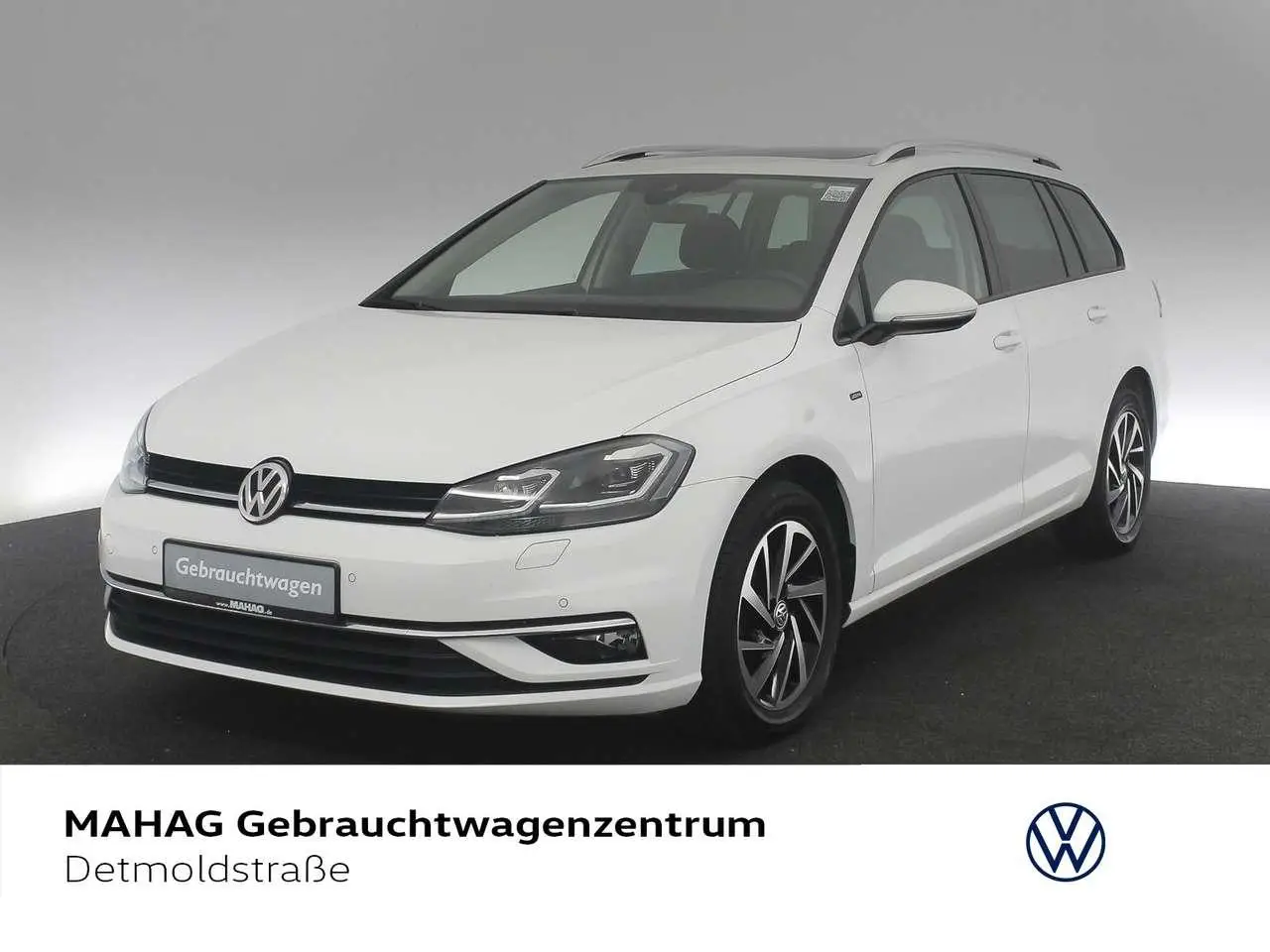 Photo 1 : Volkswagen Golf 2019 Essence