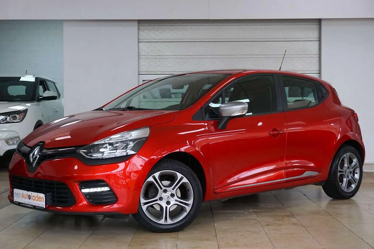 Photo 1 : Renault Clio 2016 Petrol