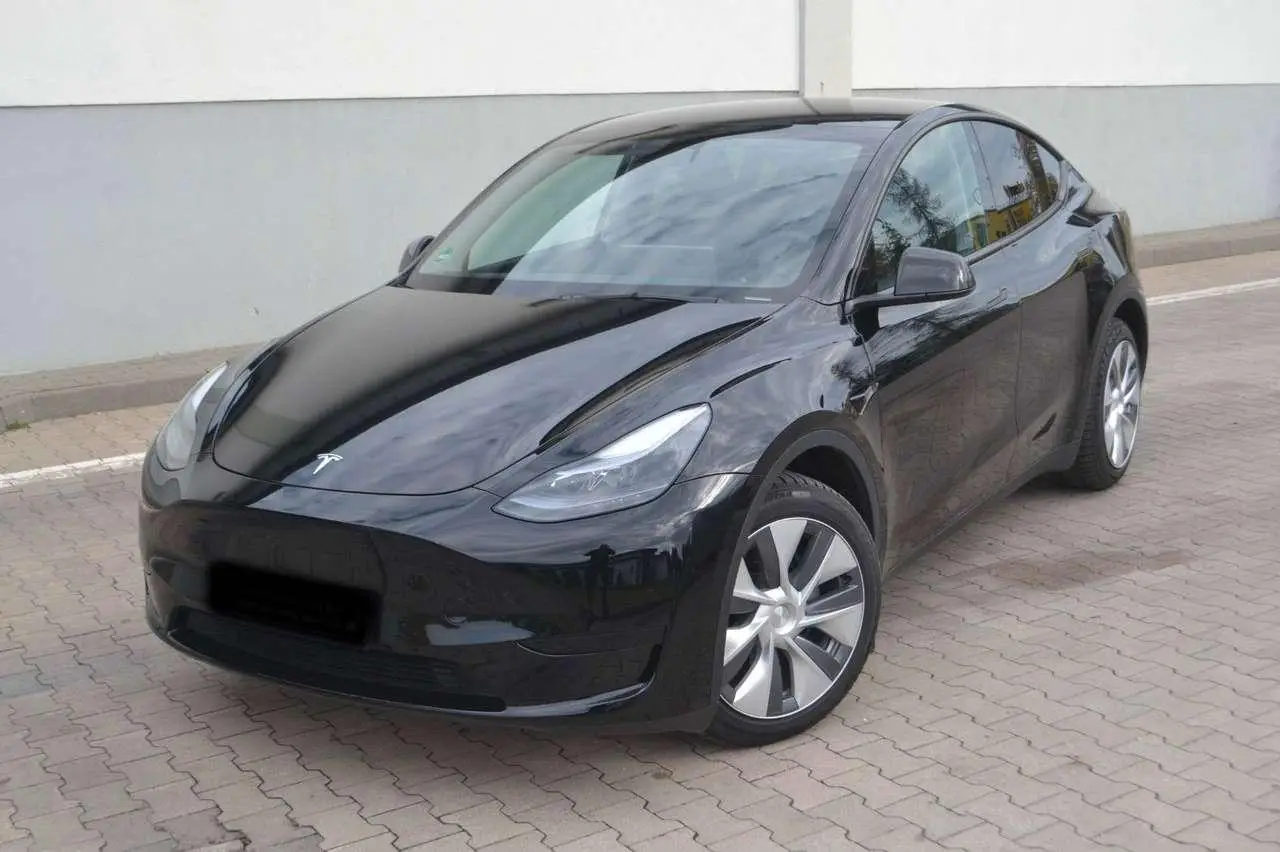 Photo 1 : Tesla Model Y 2023 Électrique