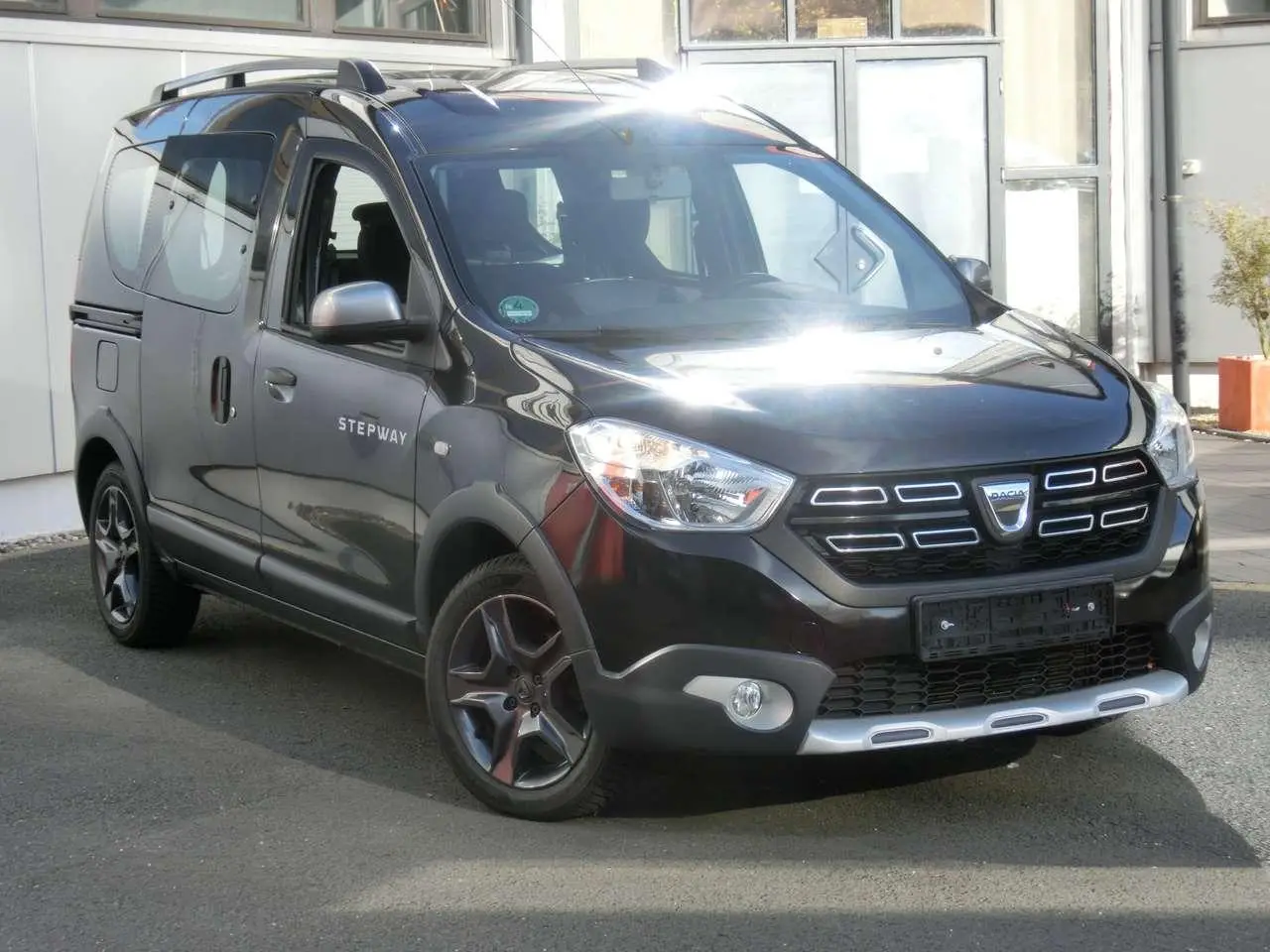 Photo 1 : Dacia Dokker 2019 Petrol