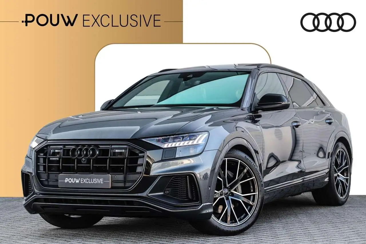 Photo 1 : Audi Q8 2019 Essence