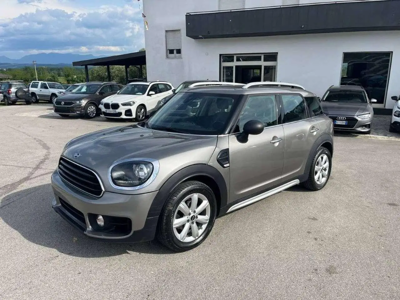 Photo 1 : Mini One 2018 Petrol