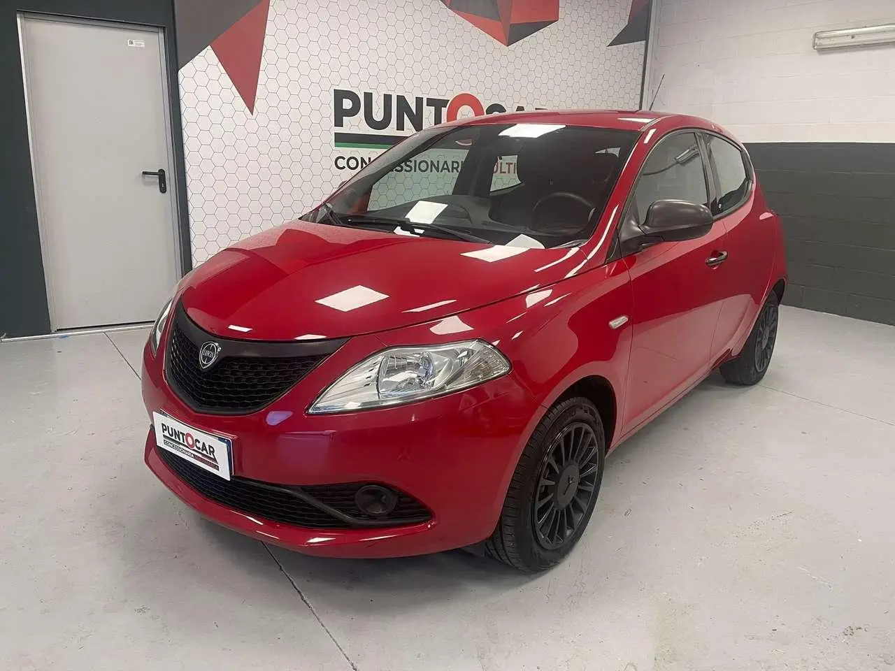 Photo 1 : Lancia Ypsilon 2019 Essence