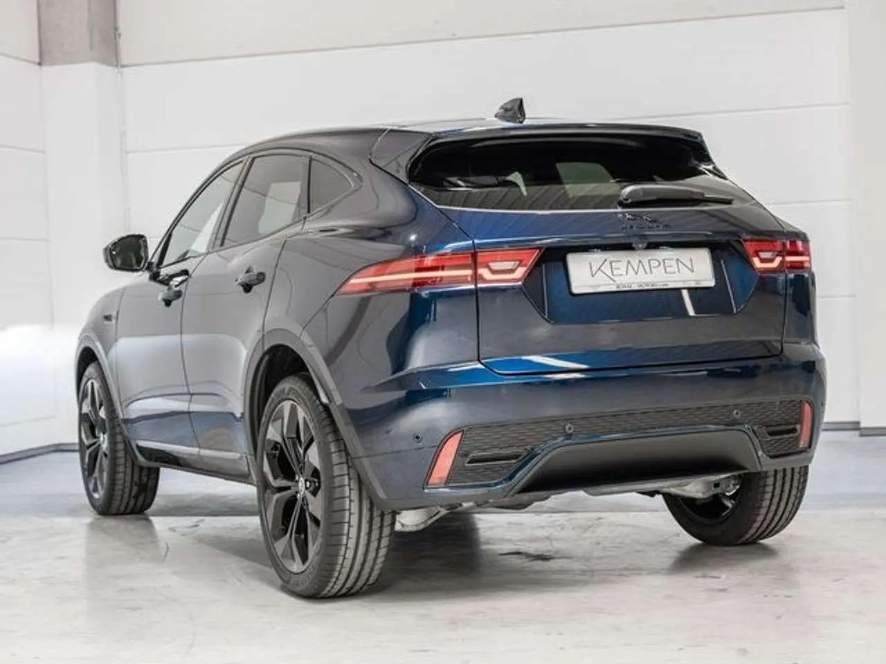 Photo 1 : Jaguar E-pace 2024 Diesel