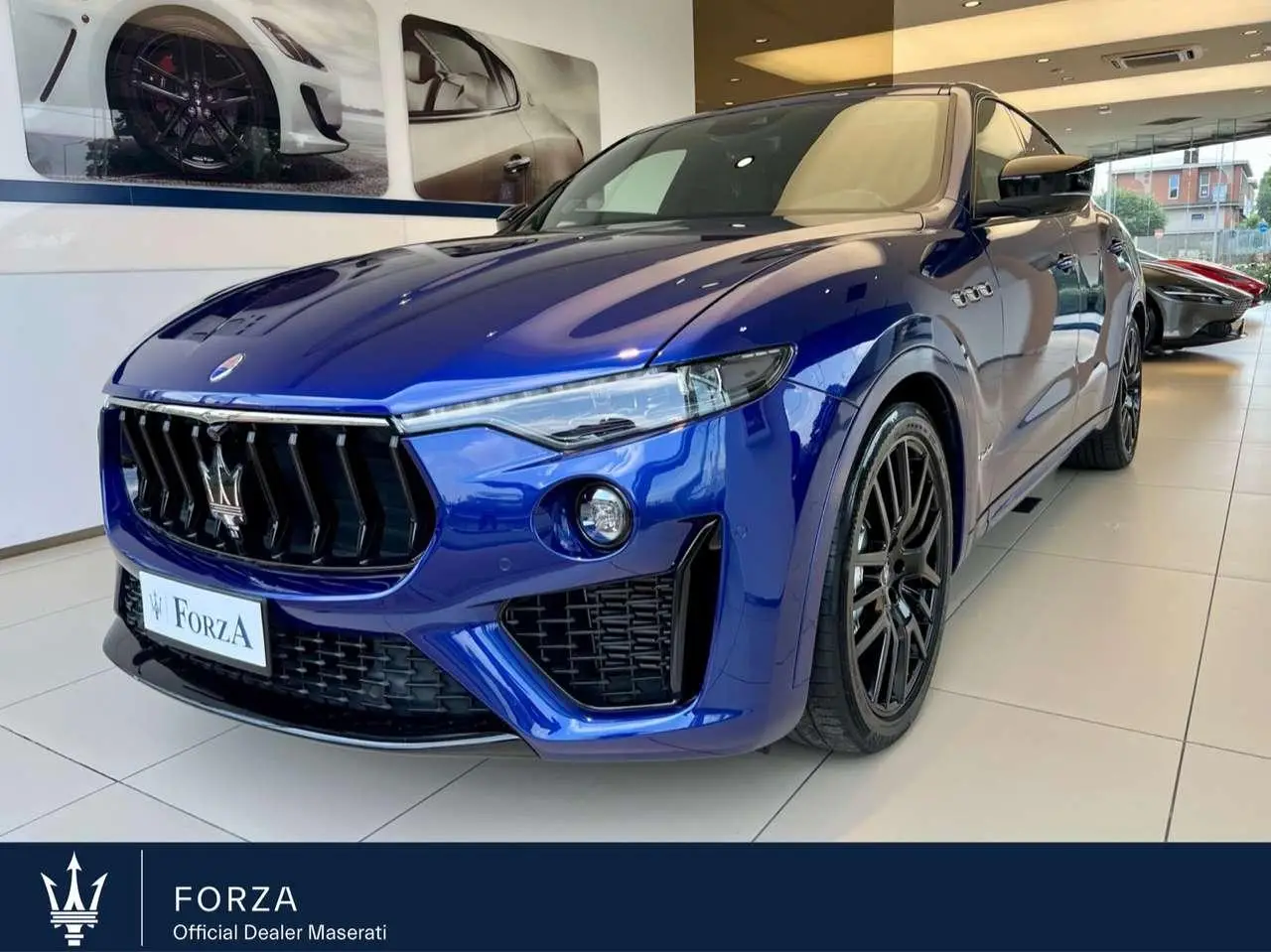 Photo 1 : Maserati Levante 2024 Essence