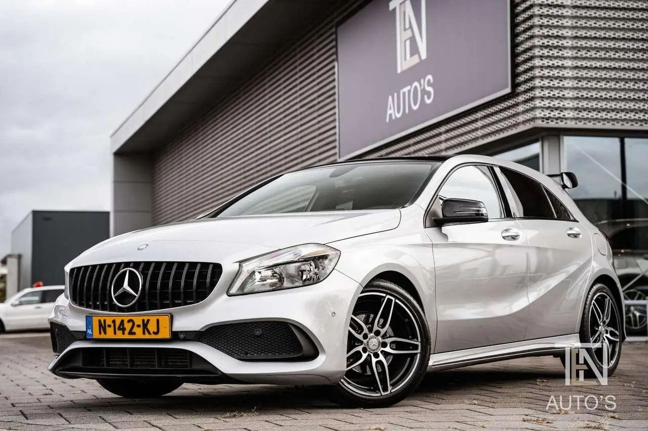 Photo 1 : Mercedes-benz Classe A 2016 Petrol