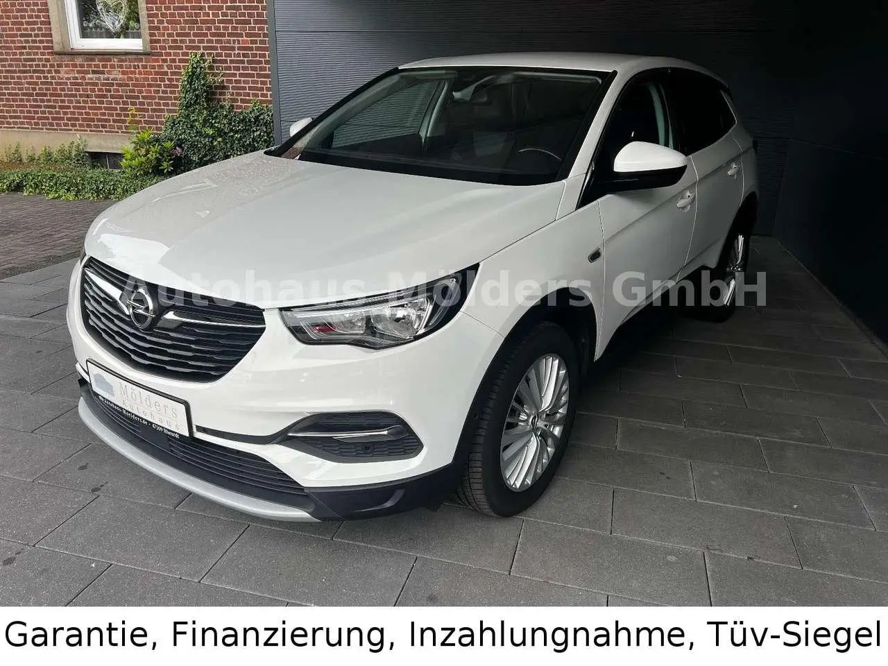 Photo 1 : Opel Grandland 2018 Petrol