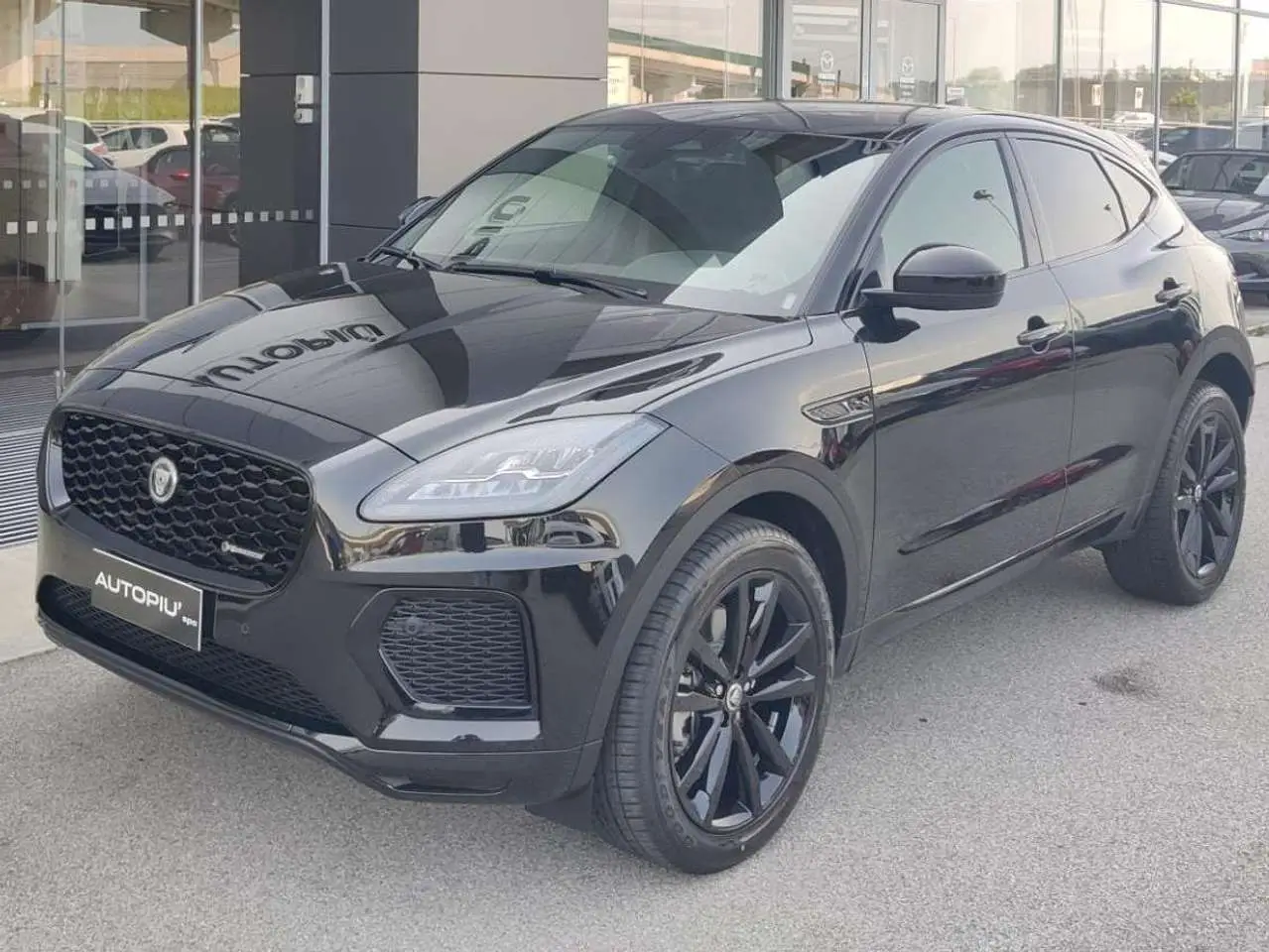 Photo 1 : Jaguar E-pace 2024 Hybride