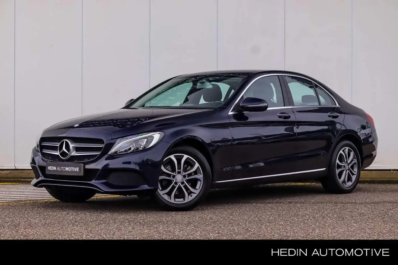 Photo 1 : Mercedes-benz Classe C 2017 Petrol