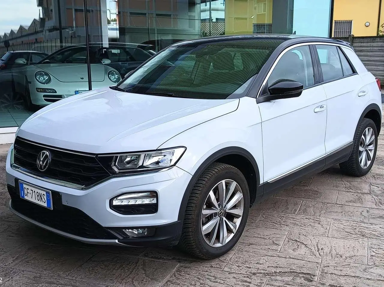 Photo 1 : Volkswagen T-roc 2021 Petrol