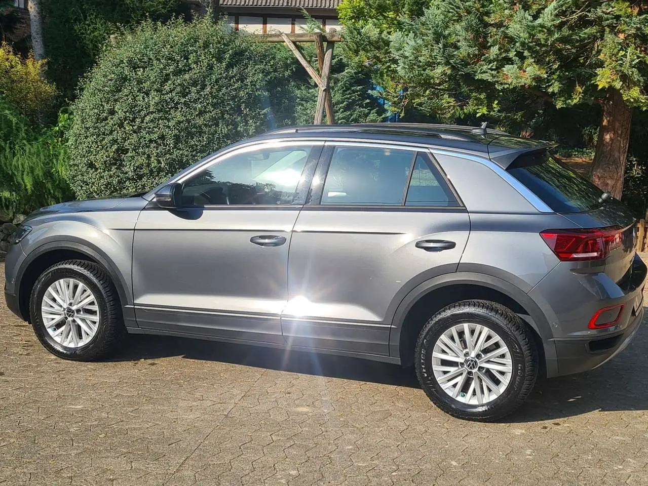 Photo 1 : Volkswagen T-roc 2022 Petrol