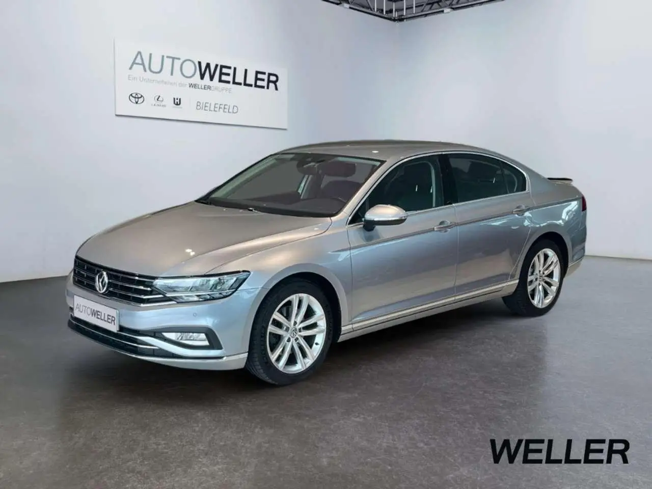 Photo 1 : Volkswagen Passat 2019 Essence