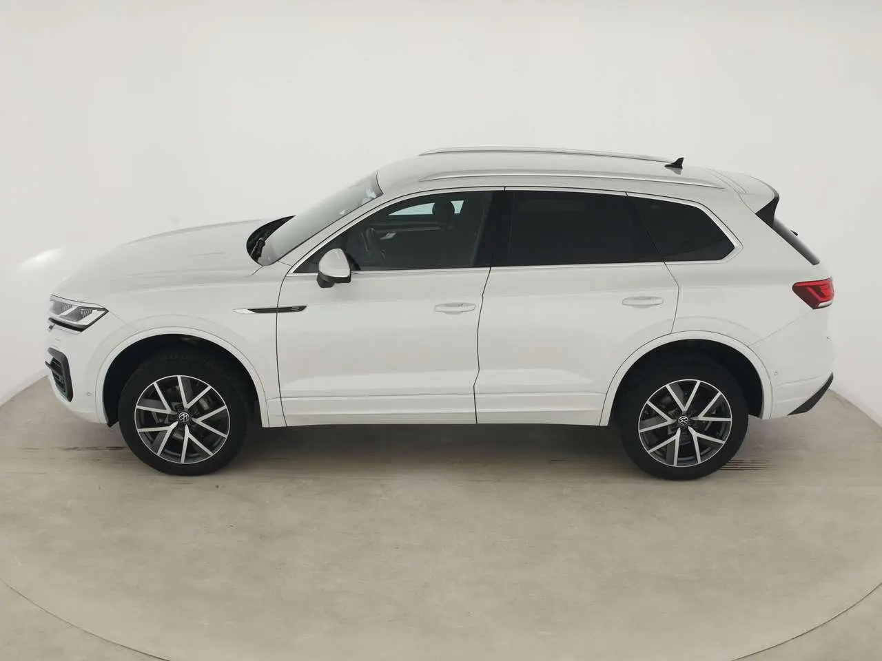 Photo 1 : Volkswagen Touareg 2022 Diesel