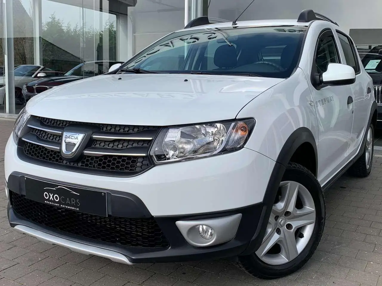 Photo 1 : Dacia Sandero 2016 Petrol