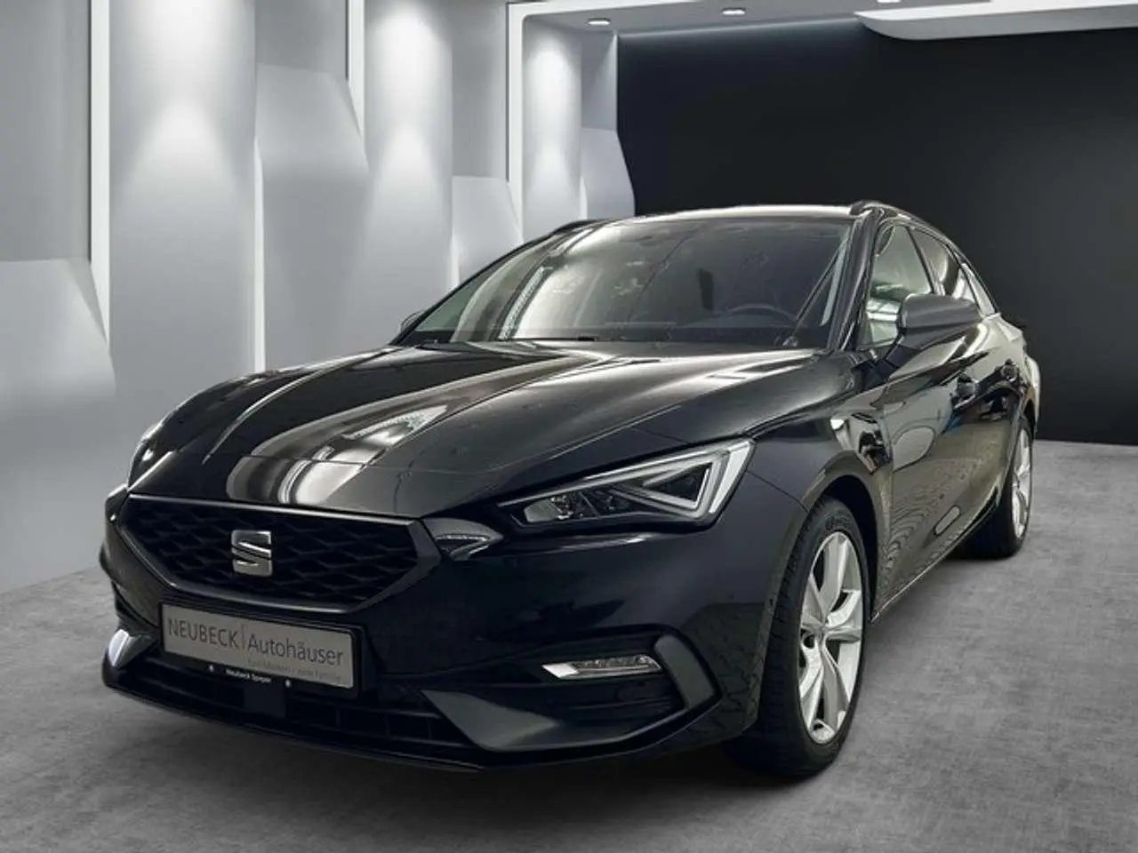 Photo 1 : Seat Leon 2023 Petrol