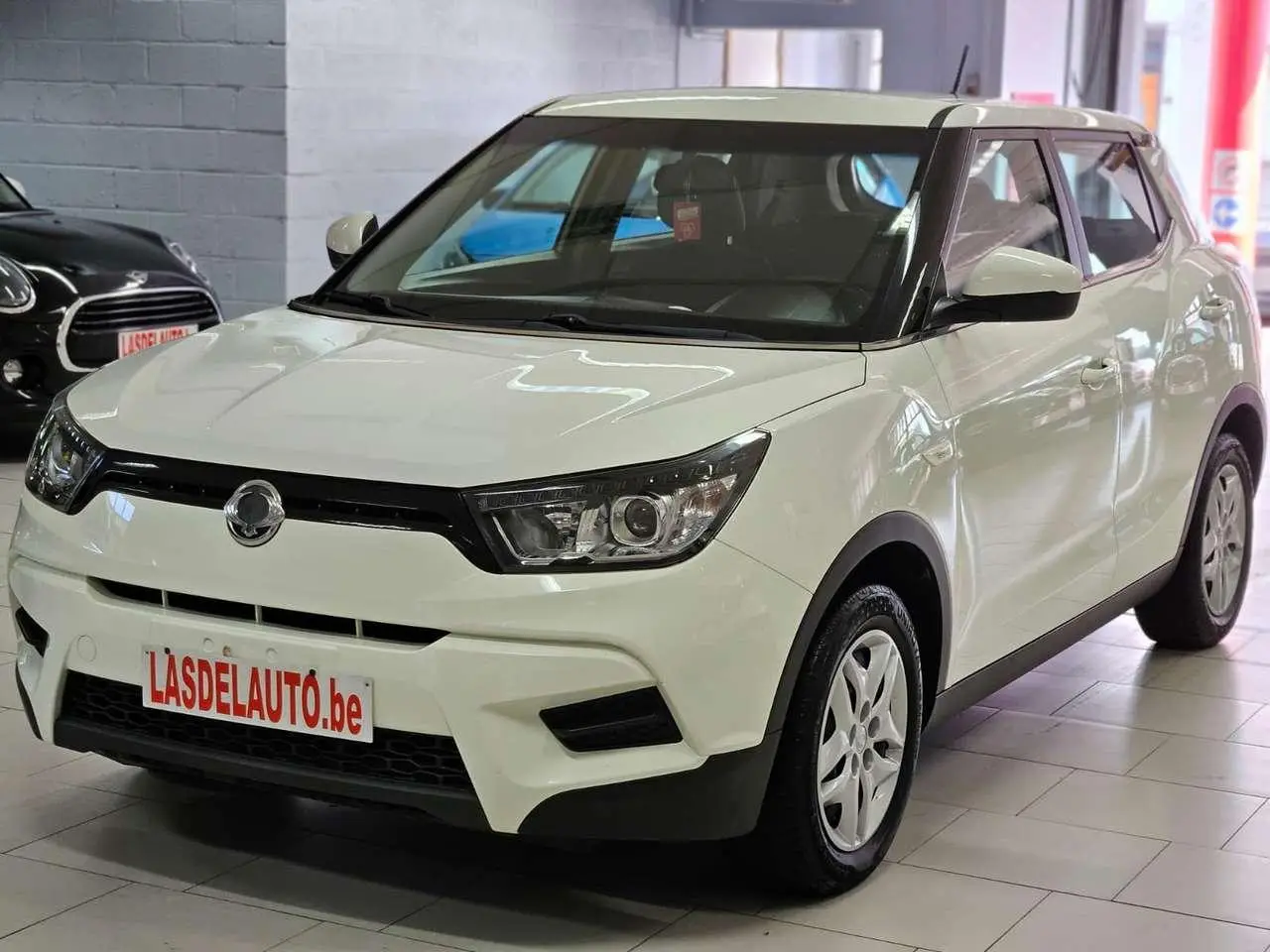 Photo 1 : Ssangyong Tivoli 2016 Petrol