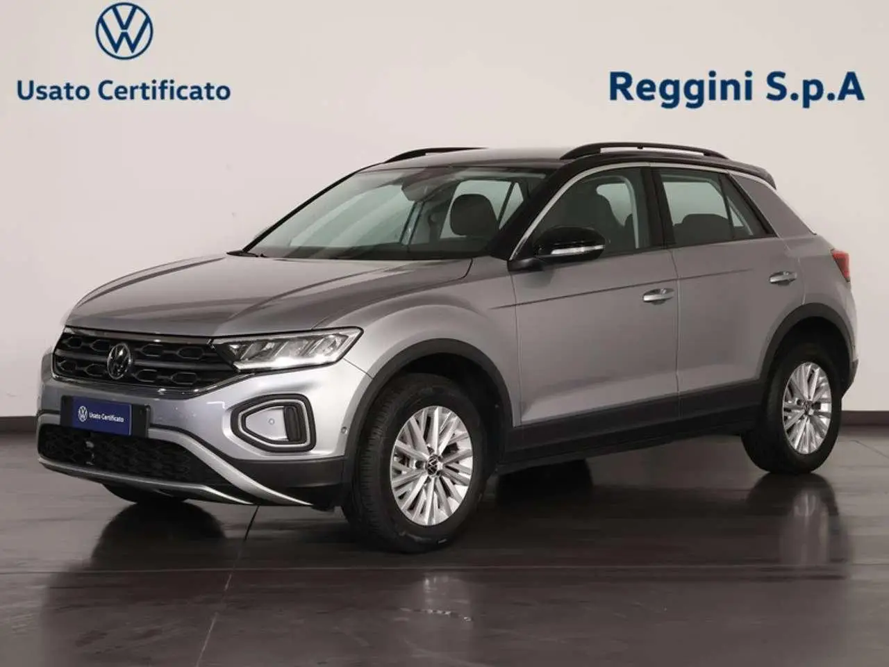 Photo 1 : Volkswagen T-roc 2023 Petrol